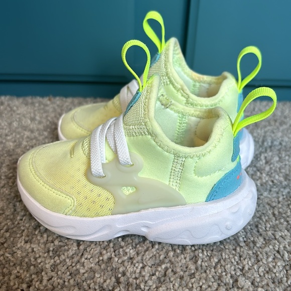 Nike React Presto Volt Yellow Toddler Sneakers 5C - Picture 3 of 11